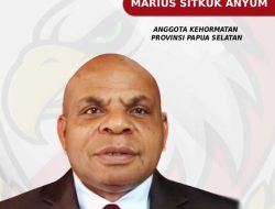Tubagus Bahrudin Tunjuk Marius Sitkuk Anyum Jadi Anggota Kehormatan NPI Papua Selatan