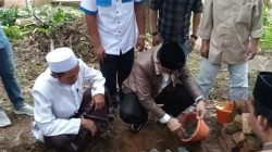 Ketua YPPKI Serahkan Bantuan Rp1,6 Miliar untuk Ponpes Al Safiyah Karawang, Sekaligus Lakukan Peletakan Batu Pertama